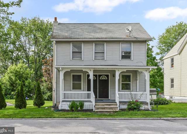 Property at 405 E South St, Kennett Square, PA 19348, 3 beds, 1 bath