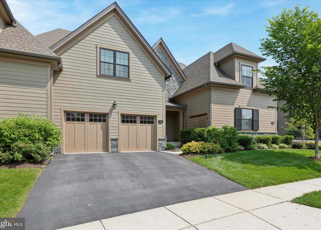 Property at 6106 Creekside Dr, Flourtown, PA 19031, 4 beds, 3.5 baths