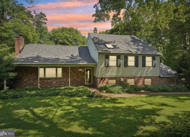 Property at 417 Toland Dr, Fort Washington, PA 19034, 4 beds, 4.5 baths