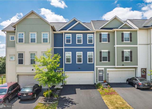 Property at 218 Patchwork Dr, Stephenson, VA 22656, 3 beds, 3.5 baths