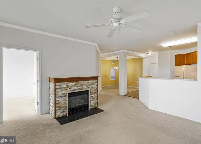 Property at 815 Branch Dr #404, Herndon, VA 20170, 2 beds, 2 baths