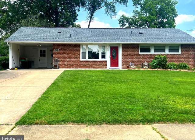 Property at 5213 Montgomery St, Springfield, VA 22151, 4 beds, 2.5 baths