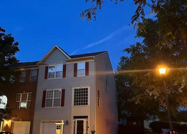 Property at 18778 Trident Sq, Leesburg, VA 20176, 3 beds, 2.5 baths