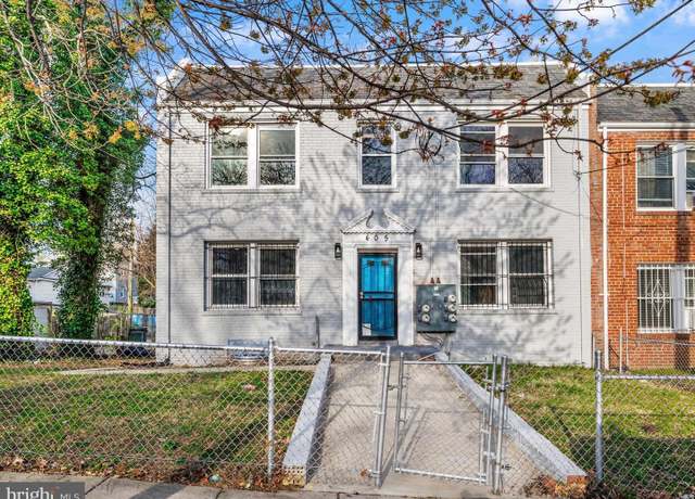Property at 405 34th St SE, Washington, DC 20019, 8 beds