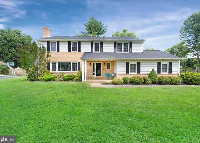 Property at 35 Winterbury Cir, Wilmington, DE 19808, 4 beds, 2.5 baths