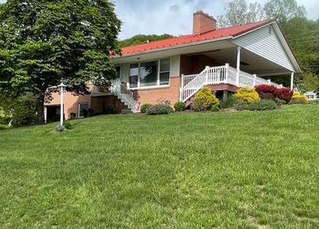Property at 13810 Cardinal Dr SE, Cumberland, MD 21502, 3 beds, 2 baths