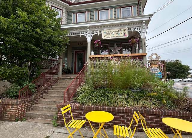 Property at 172 E Main St, Westminster, MD 21157, 5 beds, 5.5 baths