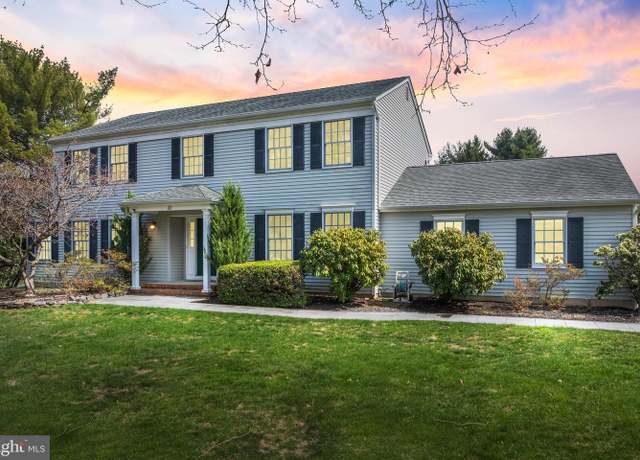 Property at 11 Bridgewater Dr, Princeton Junction, NJ 08550, 4 beds, 2.5 baths