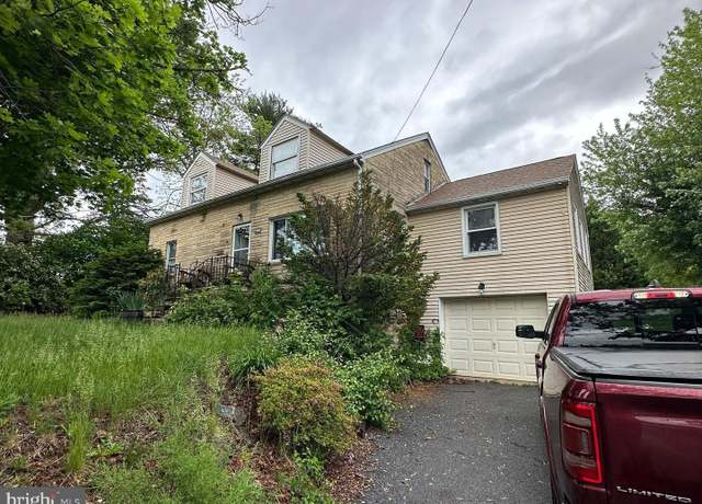 Property at 1786 Frederick Pike, Littlestown, PA 17340, 4 beds, 2 baths