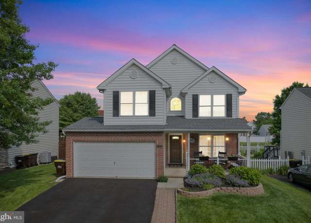 Property at 2032 Valley View Dr, Quakertown, PA 18951, 4 beds, 3.5 baths