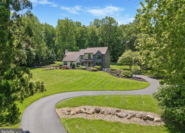 Property at 22 Bennetts Ln, Cheyney, PA 19319, 4 beds, 2.5 baths