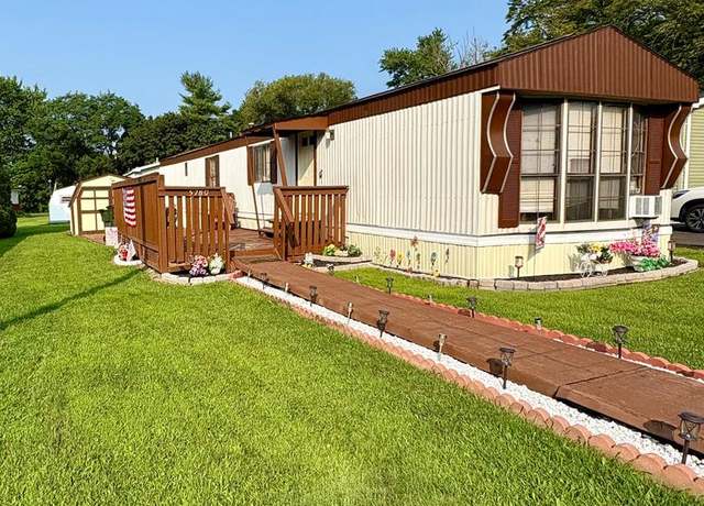 Property at 5780 Pfeiffer Cir, Germansville, PA 18053, 2 beds, 1 bath