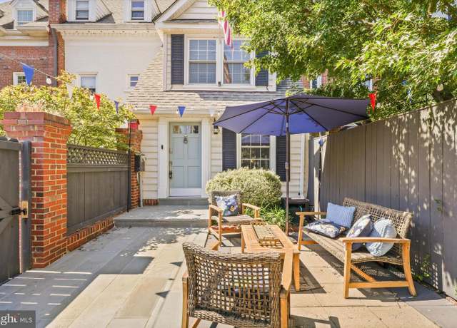 Property at 726 S Patrick St, Alexandria, VA 22314, 3 beds, 3 baths