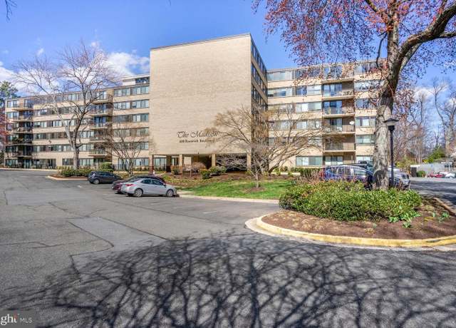 Property at 600 Roosevelt Blvd #412, Falls Church, VA 22044, 2 beds, 1.5 baths