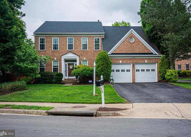 Property at 12901 Cedar Glen Ln, Herndon, VA 20171, 4 beds, 3.5 baths