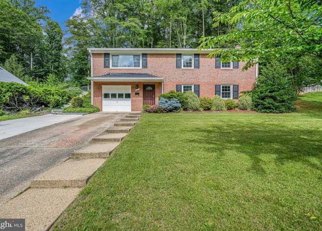 Property at 4721 Springbrook Dr, Annandale, VA 22003, 4 beds, 3 baths