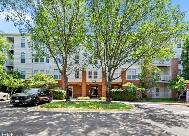 Property at 2911 Deer Hollow Way #118, Fairfax, VA 22031, 2 beds, 2 baths
