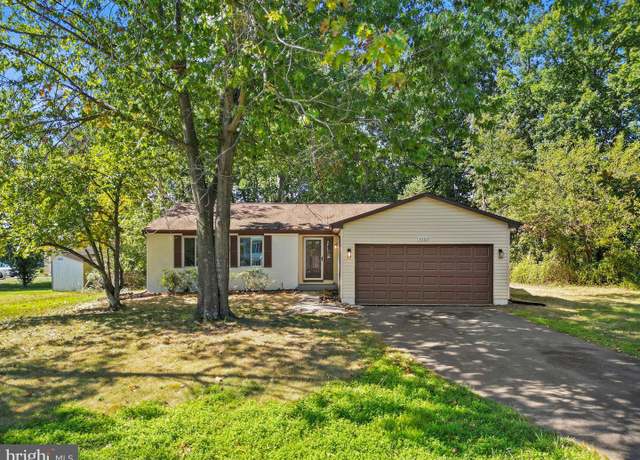 Property at 4503 Cub Run Rd, Chantilly, VA 20151, 3 beds, 2 baths
