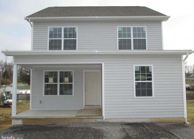 Property at 68 Place Dr, Martinsburg, WV 25401, 3 beds, 2.5 baths