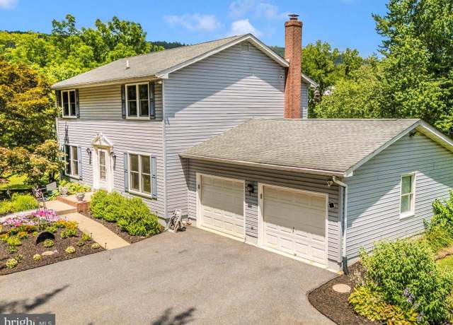 Property at 1332-A Arnoldtown Rd, Jefferson, MD 21755, 3 beds, 3.5 baths