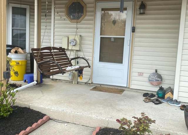 Property at 11 Summit Ct, Clementon, NJ 08021, 3 beds, 2.5 baths