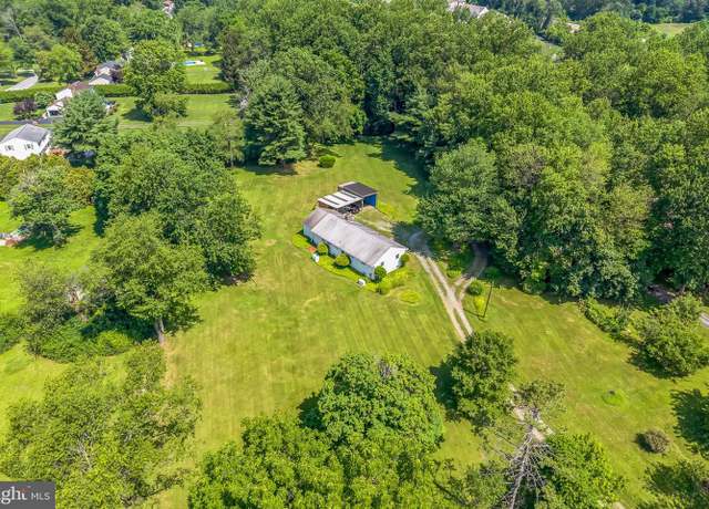 Property at 1191 King Rd, West Chester, PA 19380, 3 beds, 1 bath