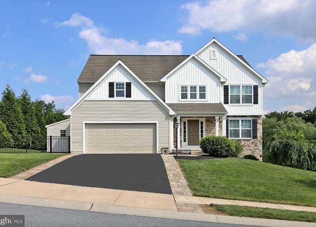 Property at 38 Palmer St, Lebanon, PA 17042, 4 beds, 2.5 baths