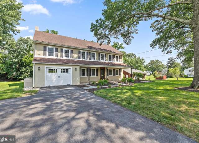 Property at 1338 Lynn Dr, Pottstown, PA 19464, 4 beds, 2.5 baths