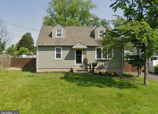 Property at 552 Continental Rd, Hatboro, PA 19040, 4 beds, 1 bath