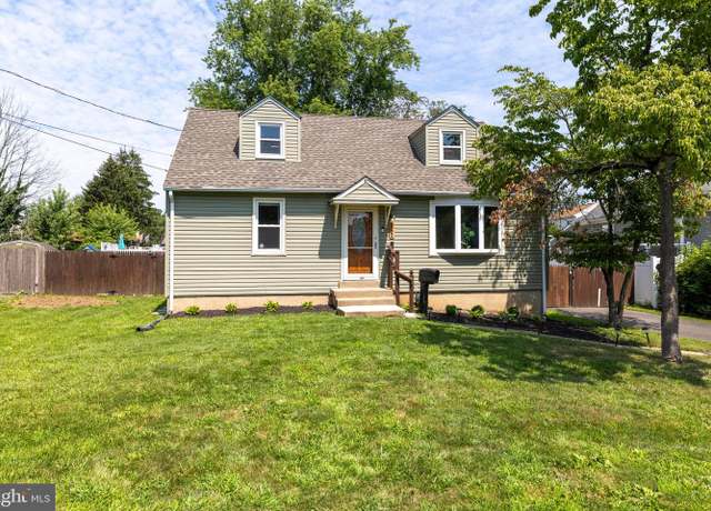 Property at 552 Continental Rd, Hatboro, PA 19040, 4 beds, 1 bath