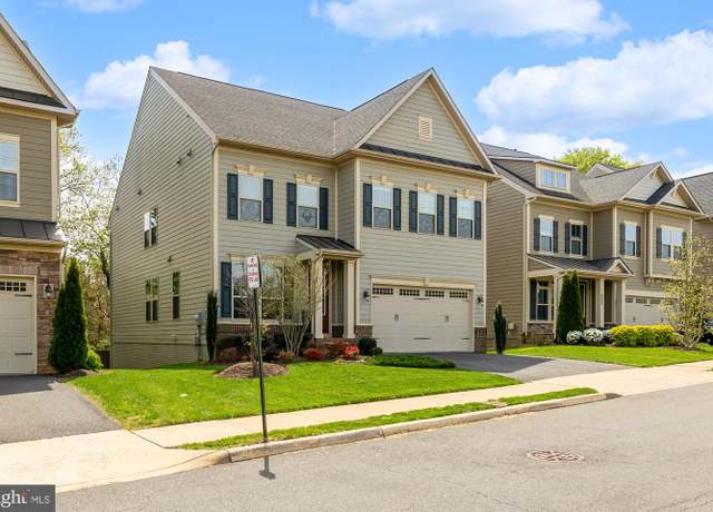 Property at 9087 Bear Branch Pl, Fairfax, VA 22031, 5 beds, 4.5 baths