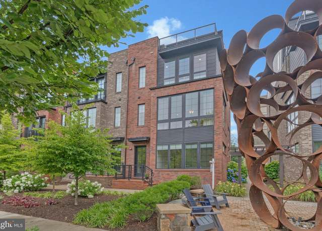 Property at 11724 Paysons Way, Reston, VA 20191, 4 beds, 4.5 baths