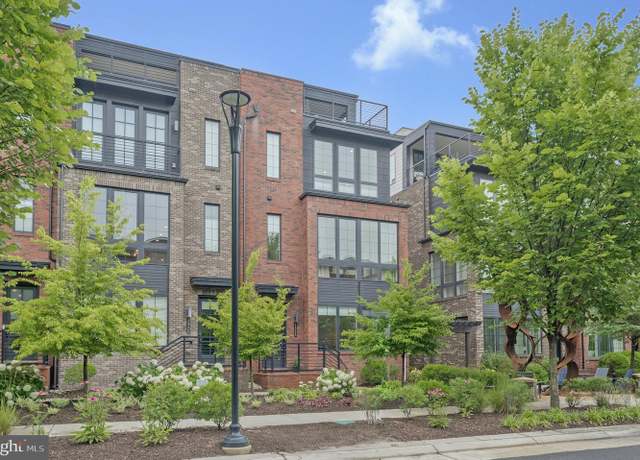 Property at 11724 Paysons Way, Reston, VA 20191, 4 beds, 4.5 baths