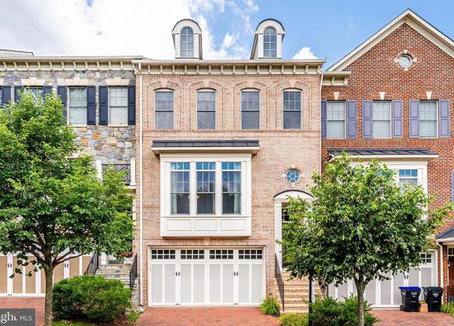 Property at 2122 Mcconvey Pl, Falls Church, VA 22043, 4 beds, 3.5 baths