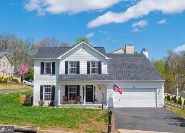 Property at 3428 Lacrosse Ct, Woodbridge, VA 22193, 4 beds, 3.5 baths