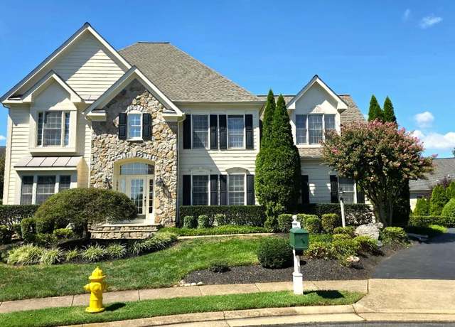 Property at 15013 Ransom Oaks Ct, Gainesville, VA 20155, 5 beds, 4.5 baths