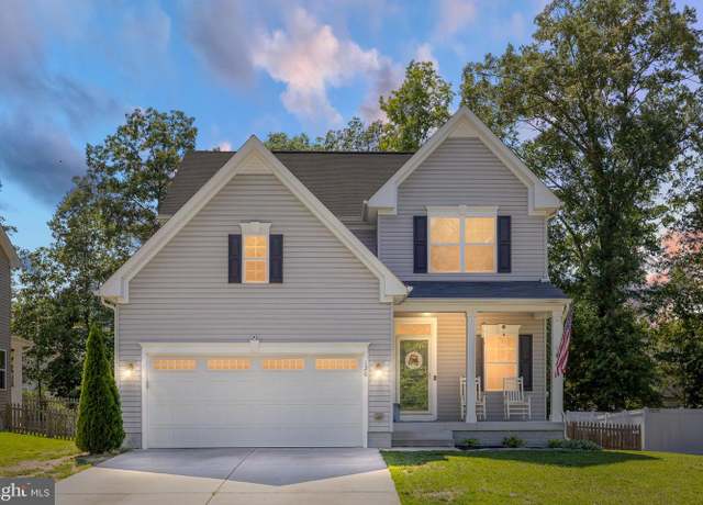 Property at 126 Brooke Village Dr, Fredericksburg, VA 22405, 4 beds, 2.5 baths
