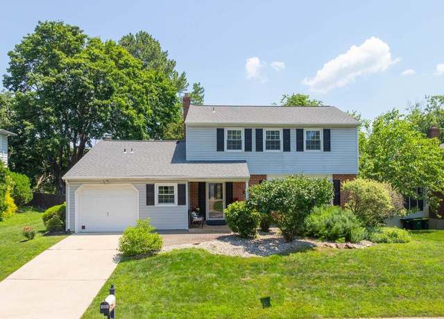 Property at 121 Decker Dr, Newark, DE 19711, 4 beds, 2.5 baths