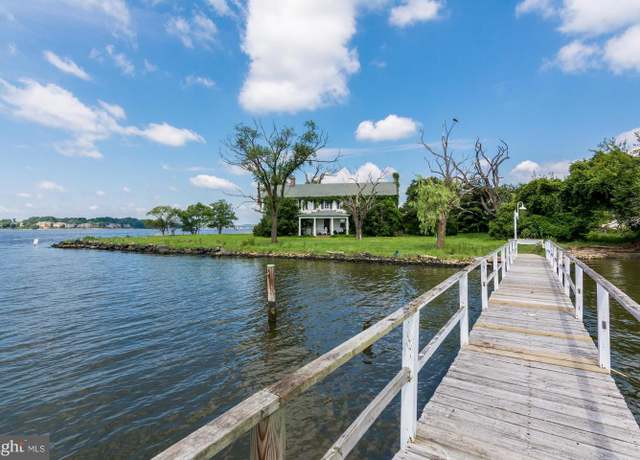 Property at 400 Ferry Point Rd, Annapolis, MD 21403, 4 beds, 2.5 baths