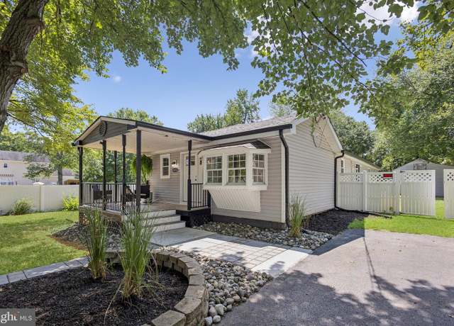 Property at 8016 Stone Haven Dr, Glen Burnie, MD 21060, 4 beds, 2.5 baths