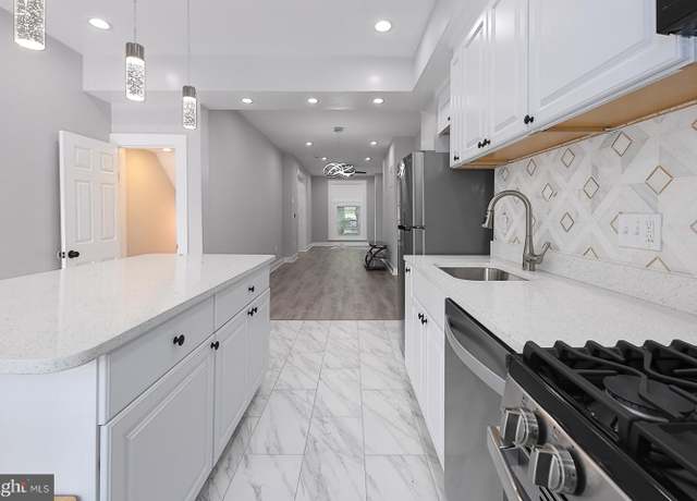 Property at 538 N Lakewood Ave, Baltimore, MD 21205, 3 beds, 2 baths