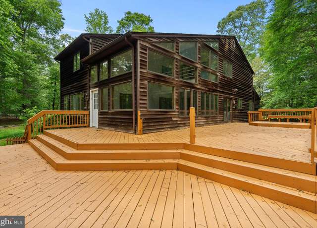 Property at 8095 Plowden Dr, La Plata, MD 20646, 5 beds, 4 baths