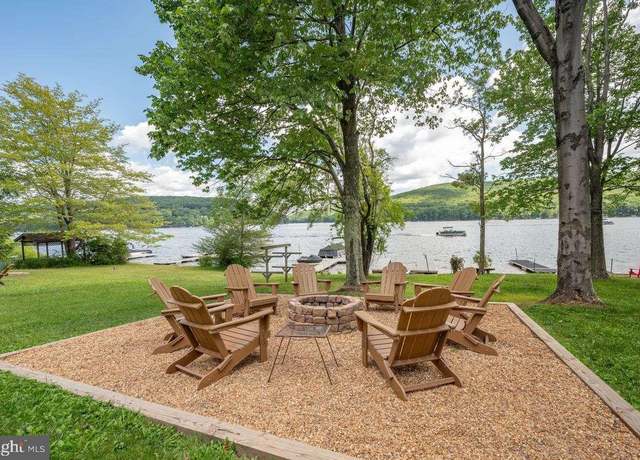 Property at 20676 Garrett Hwy, Oakland, MD 21550, 5 beds, 4.5 baths