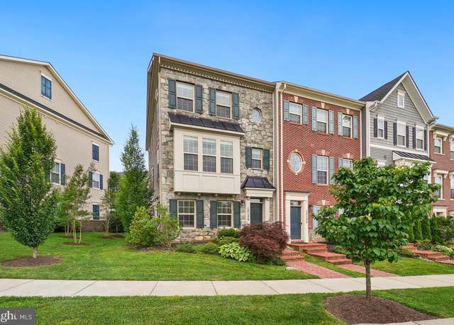 Property at 12150 Grey Squirrel St, Clarksburg, MD 20871, 4 beds, 4 baths