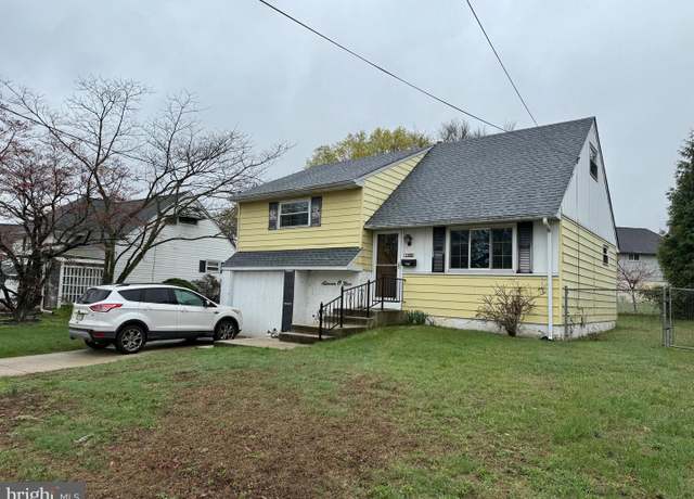 Property at 1109 San Jose Dr, Glendora, NJ 08029, 3 beds, 2 baths