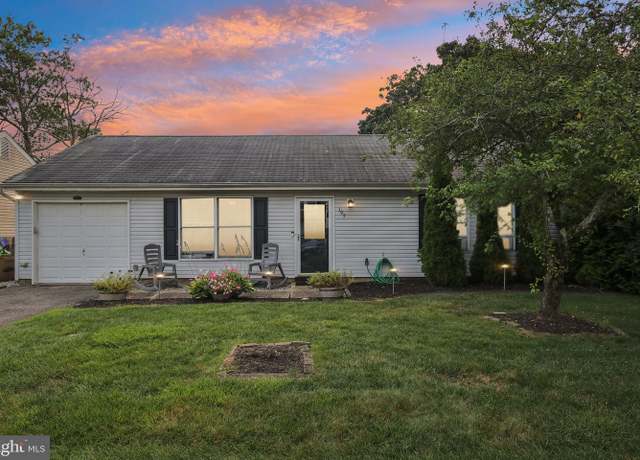 Property at 105 Windward Dr, Barnegat, NJ 08005, 3 beds, 1 bath