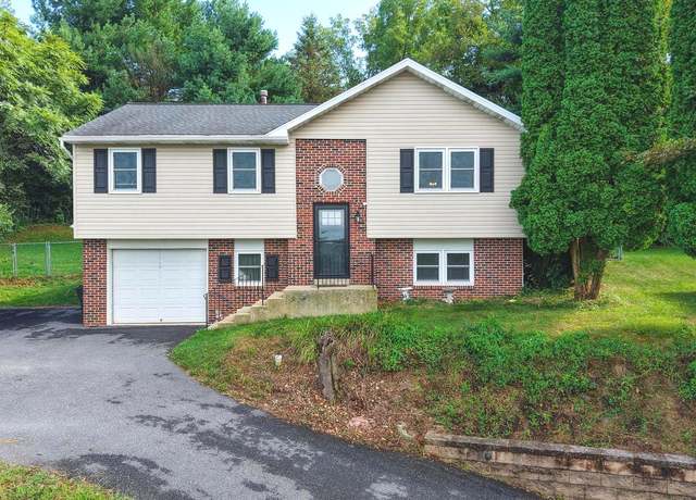 Property at 60 Sage Dr, Reading, PA 19608, 3 beds, 2 baths