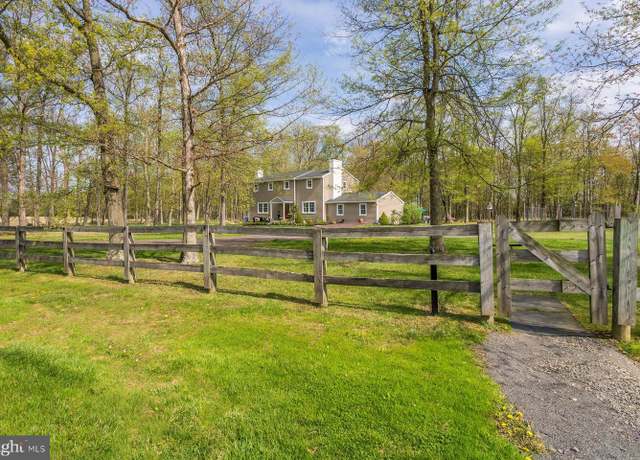 Property at 161 Dark Hollow Rd, Pipersville, PA 18947, 4 beds, 2.5 baths