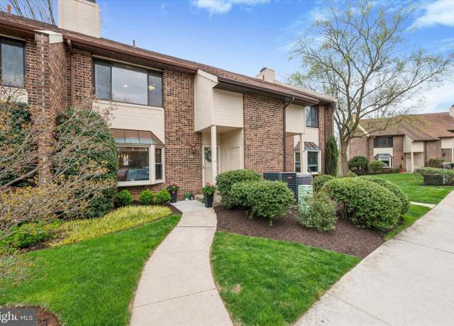 Property at 28 Elan Ln, Chesterbrook, PA 19087, 4 beds, 3 baths
