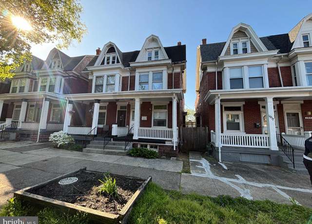 Property at 1919 Chestnut St, Harrisburg, PA 17104, 4 beds, 1.5 baths